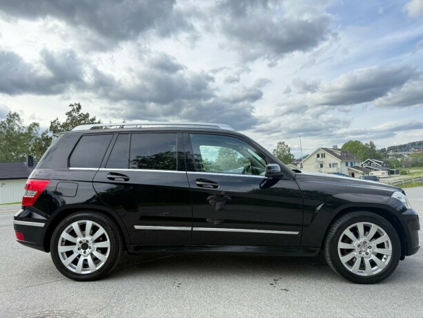 mercedes-benz-glk-diesel-2011-big-5
