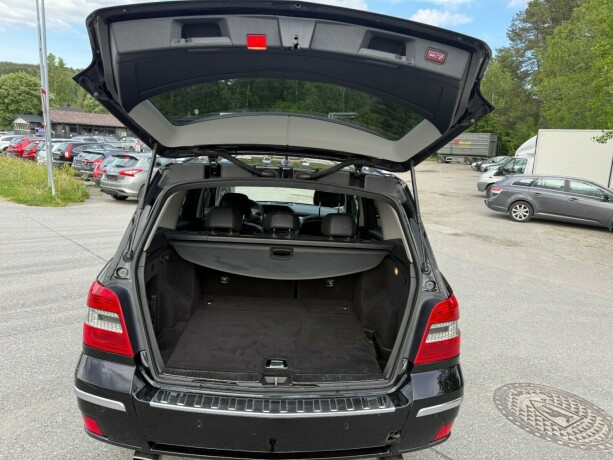 mercedes-benz-glk-diesel-2011-big-14