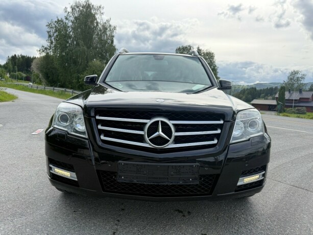 mercedes-benz-glk-diesel-2011-big-7