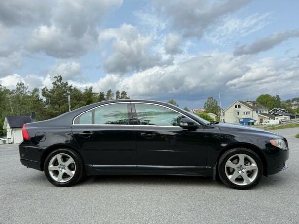 volvo-s80-diesel-2007-big-5