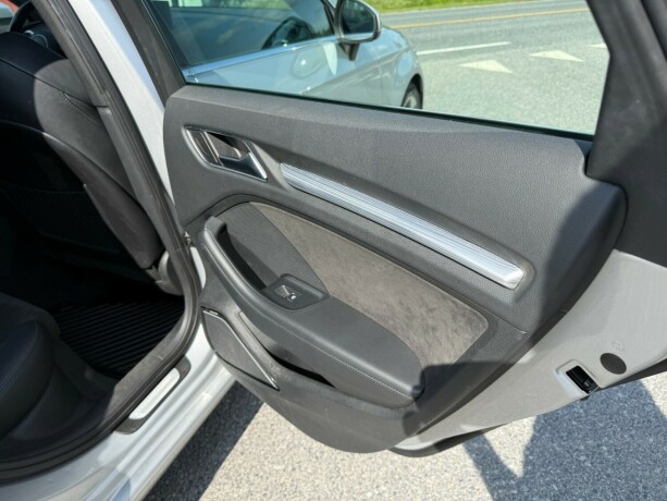 audi-a3-bensin-2013-big-19