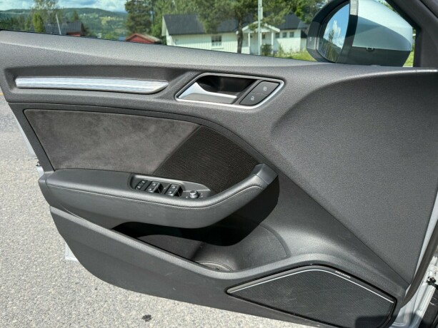 audi-a3-bensin-2013-big-25