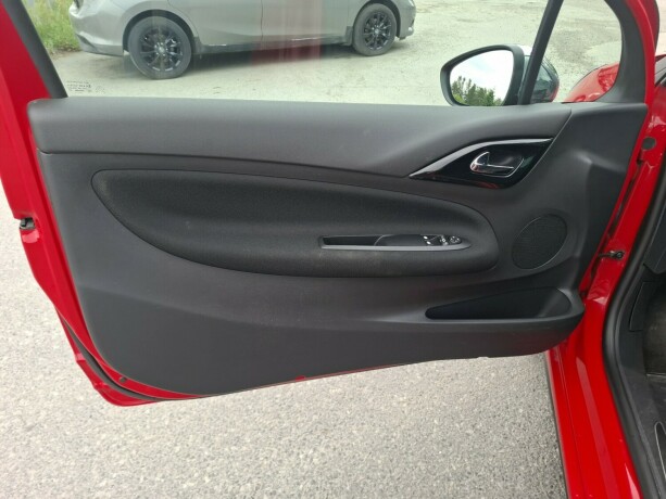 citroen-ds3-diesel-2013-big-10