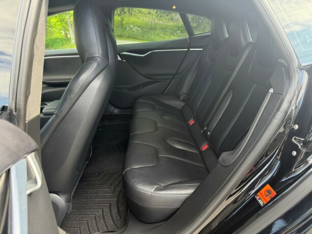 tesla-model-s-elektrisitet-2015-big-26