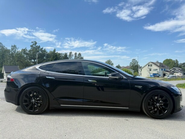 tesla-model-s-elektrisitet-2015-big-5