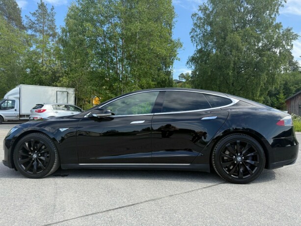 tesla-model-s-elektrisitet-2015-big-1