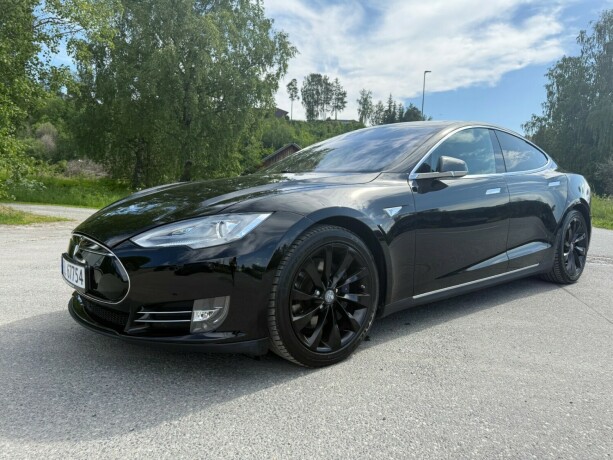 tesla-model-s-elektrisitet-2015-big-0