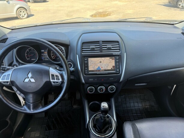 mitsubishi-asx-diesel-2010-big-8