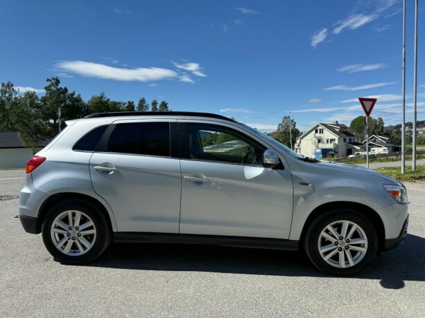 mitsubishi-asx-diesel-2010-big-5