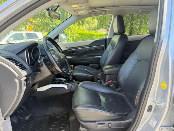 mitsubishi-asx-diesel-2010-big-22