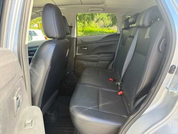 mitsubishi-asx-diesel-2010-big-20