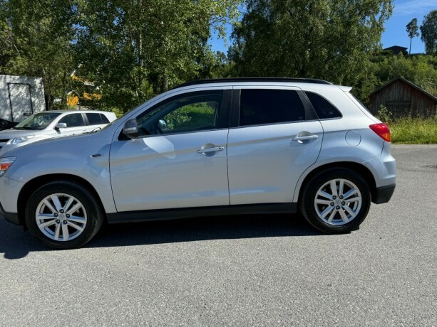 mitsubishi-asx-diesel-2010-big-1