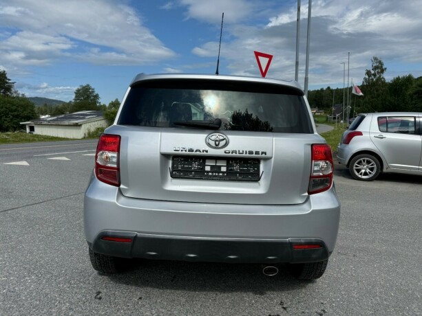 toyota-urban-cruiser-diesel-2012-big-3