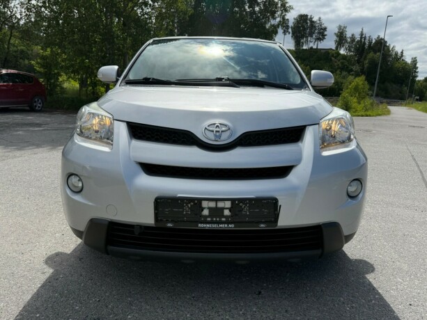 toyota-urban-cruiser-diesel-2012-big-6