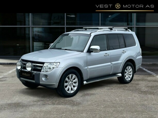 mitsubishi-pajero-diesel-2011-big-2