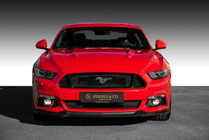 ford-mustang-bensin-2015-big-3