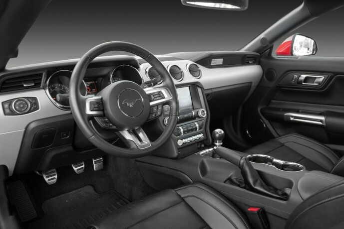 ford-mustang-bensin-2015-big-20