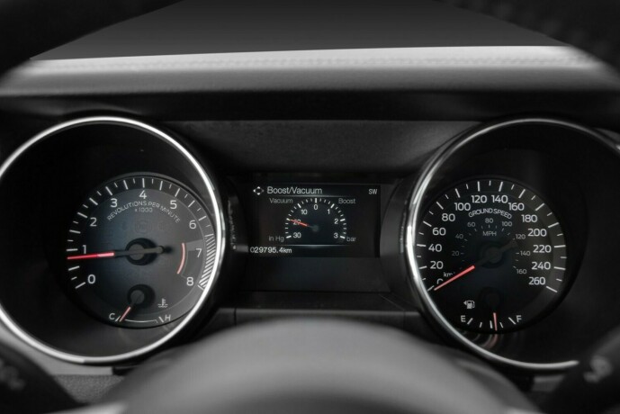 ford-mustang-bensin-2015-big-11