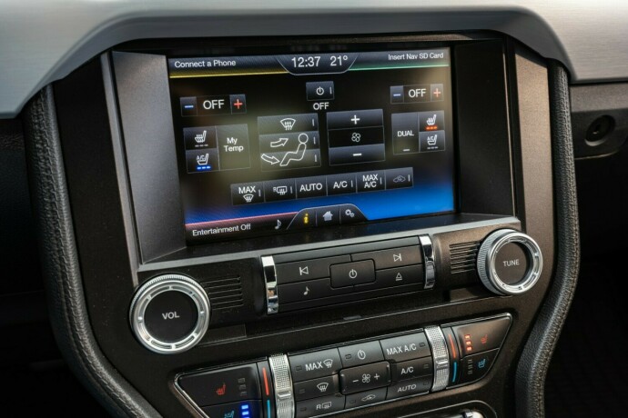 ford-mustang-bensin-2015-big-30