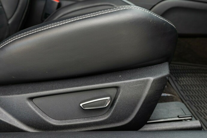 ford-mustang-bensin-2015-big-37