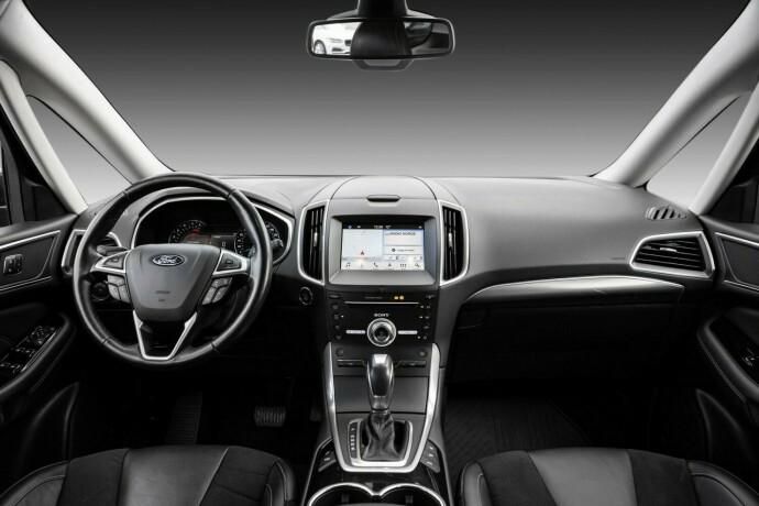 ford-galaxy-diesel-2018-big-22
