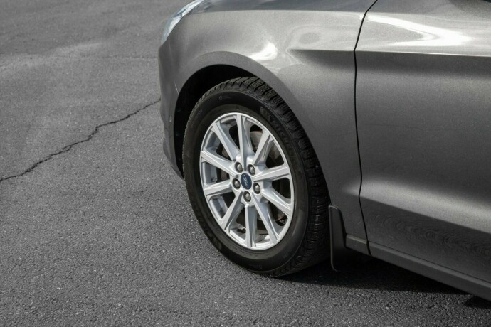 ford-galaxy-diesel-2018-big-9