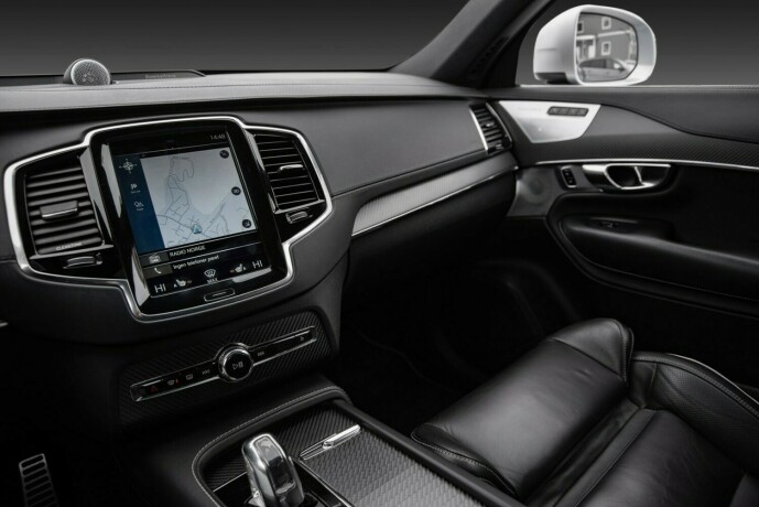volvo-xc-90-elektrisitetbensin-2016-big-12
