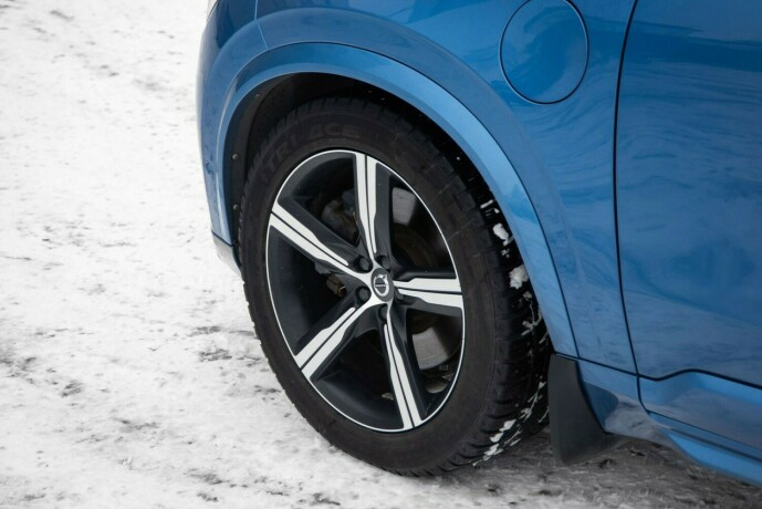 volvo-xc-90-elektrisitetbensin-2016-big-35