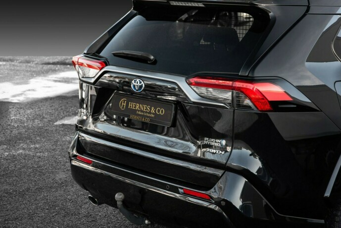 toyota-rav4-plug-in-hybrid-elektrisitetbensin-2021-big-6