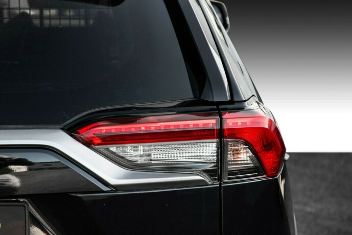 toyota-rav4-plug-in-hybrid-elektrisitetbensin-2021-big-8