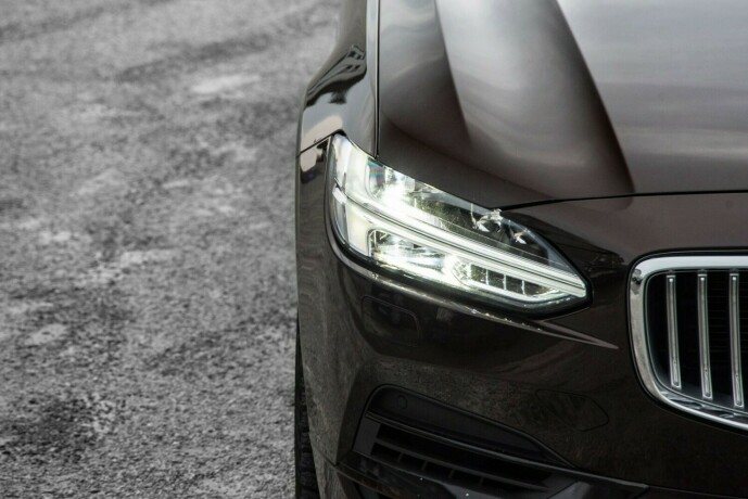 volvo-v90-elektrisitetbensin-2020-big-4