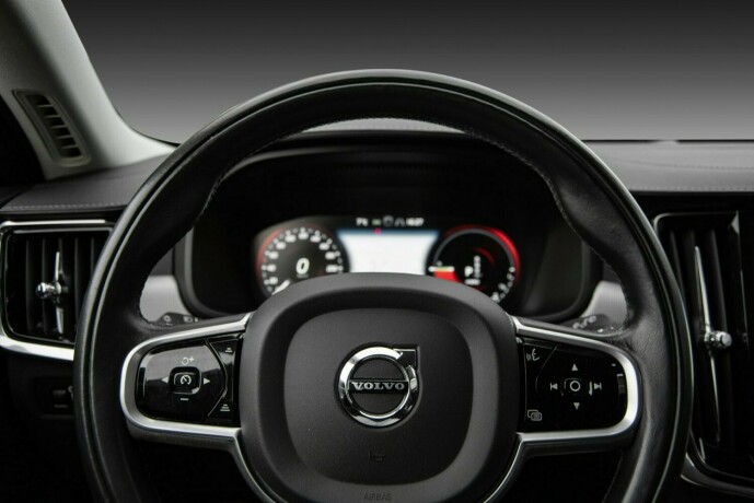 volvo-v90-elektrisitetbensin-2020-big-10