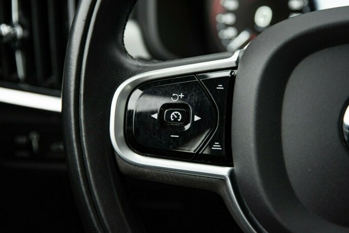volvo-v90-elektrisitetbensin-2020-big-12