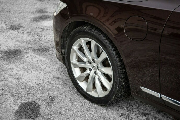 volvo-v90-elektrisitetbensin-2020-big-9