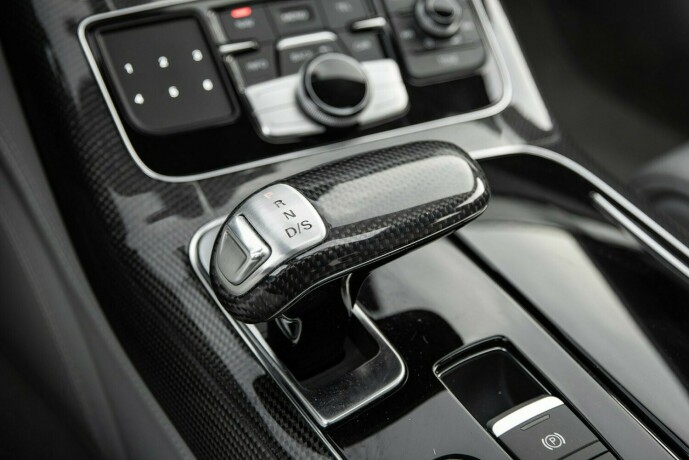 audi-s8-bensin-2016-big-18