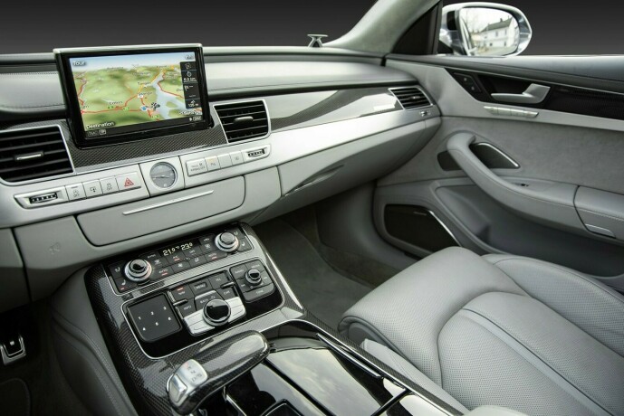 audi-s8-bensin-2016-big-17