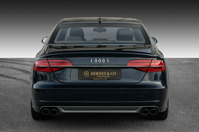 audi-s8-bensin-2016-big-8