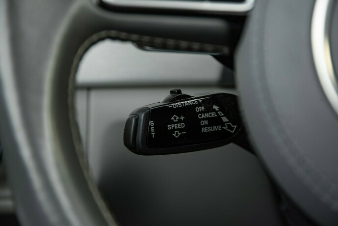 audi-s8-bensin-2016-big-23