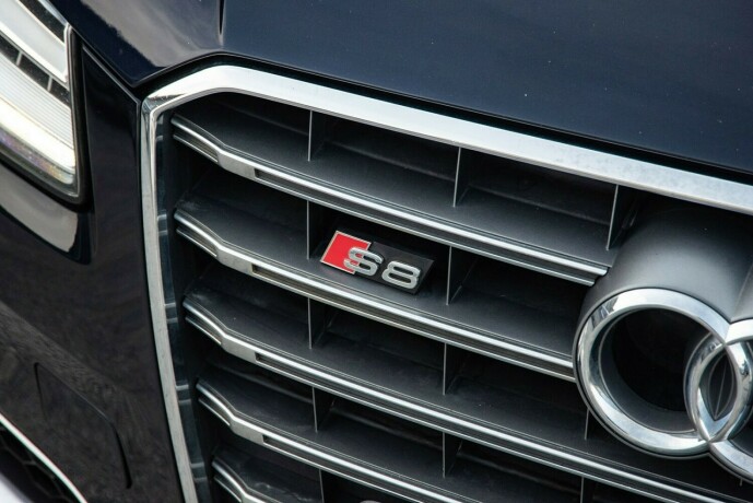 audi-s8-bensin-2016-big-5