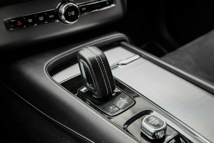 volvo-xc-90-elektrisitetbensin-2021-big-13