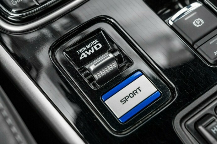 mitsubishi-outlander-elektrisitetbensin-2019-big-22