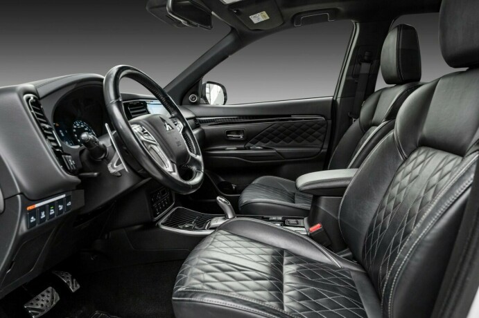 mitsubishi-outlander-elektrisitetbensin-2019-big-13