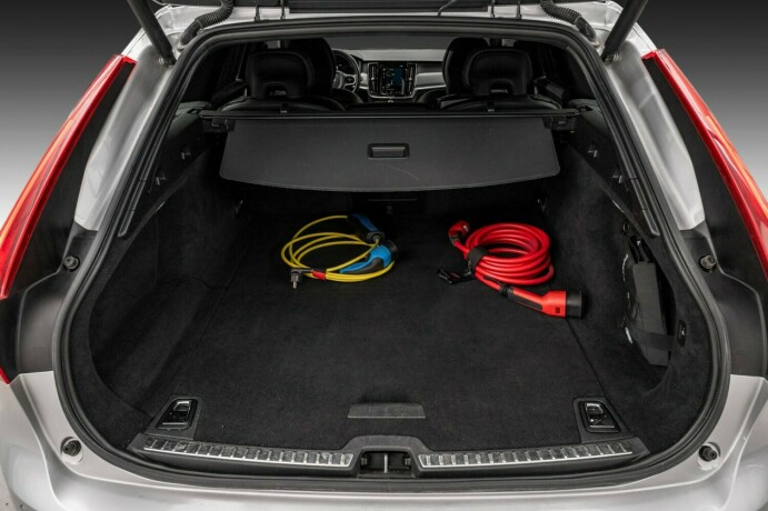 volvo-v90-elektrisitetbensin-2020-big-25