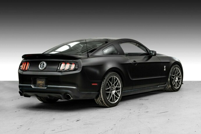 ford-mustang-bensin-2011-big-8