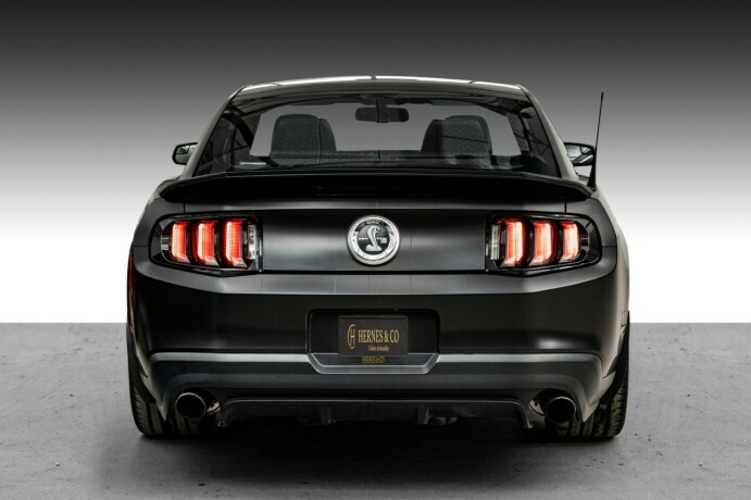 ford-mustang-bensin-2011-big-10