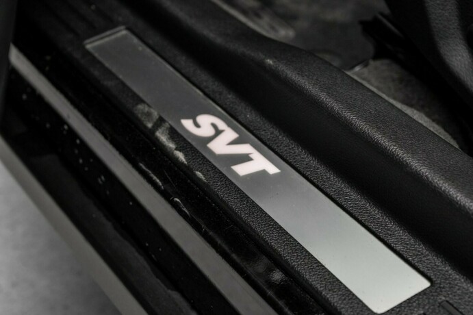 ford-mustang-bensin-2011-big-40