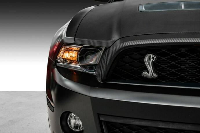 ford-mustang-bensin-2011-big-4