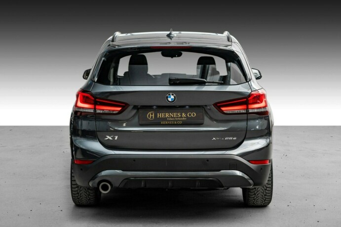 bmw-x1-elektrisitetbensin-2021-big-7