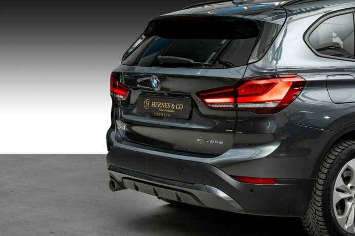 bmw-x1-elektrisitetbensin-2021-big-6