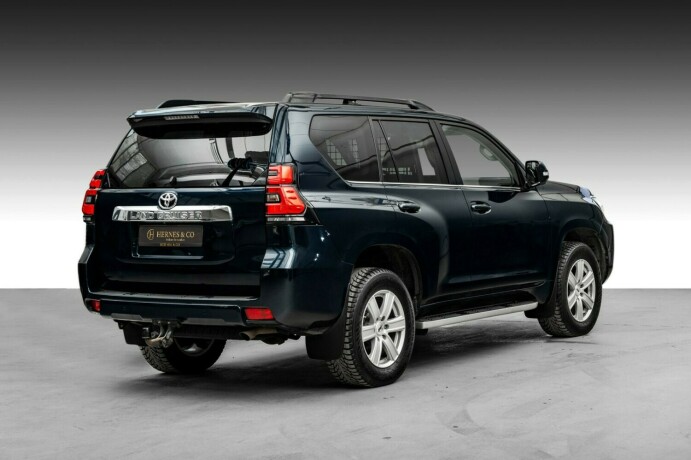 toyota-land-cruiser-diesel-2019-big-2